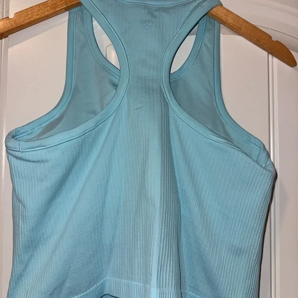 Lululemon Ebb to Street Cropped Racerback Tank Top in Icing Blue. Size 10. - Picture 2 of 2